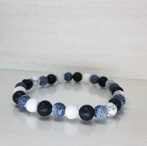 Efloresce Agate, Lava & Hematite Stretch Bracelet - Picture 8 of 9